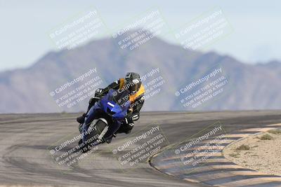 media/Nov-16-2025-Race Pace (Sun) [[8c5fa54630]]/Non Verified Riders (1st 20 Minutes)/6-Turn 12 (2pm)/